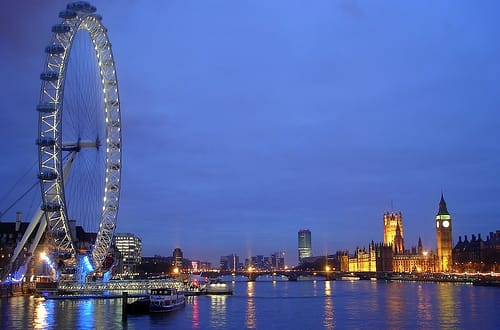 la London Eye desde el Támesis