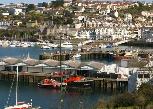 Brixham, magia y sabor en la costa de Devon