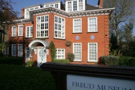 Visita a la Casa-Museo de Sigmund Freud