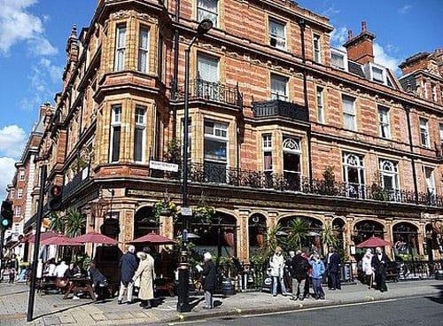 The Audley, un pub inglés bien victoriano The Audley, un pub inglés bien victoriano